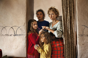 ��������